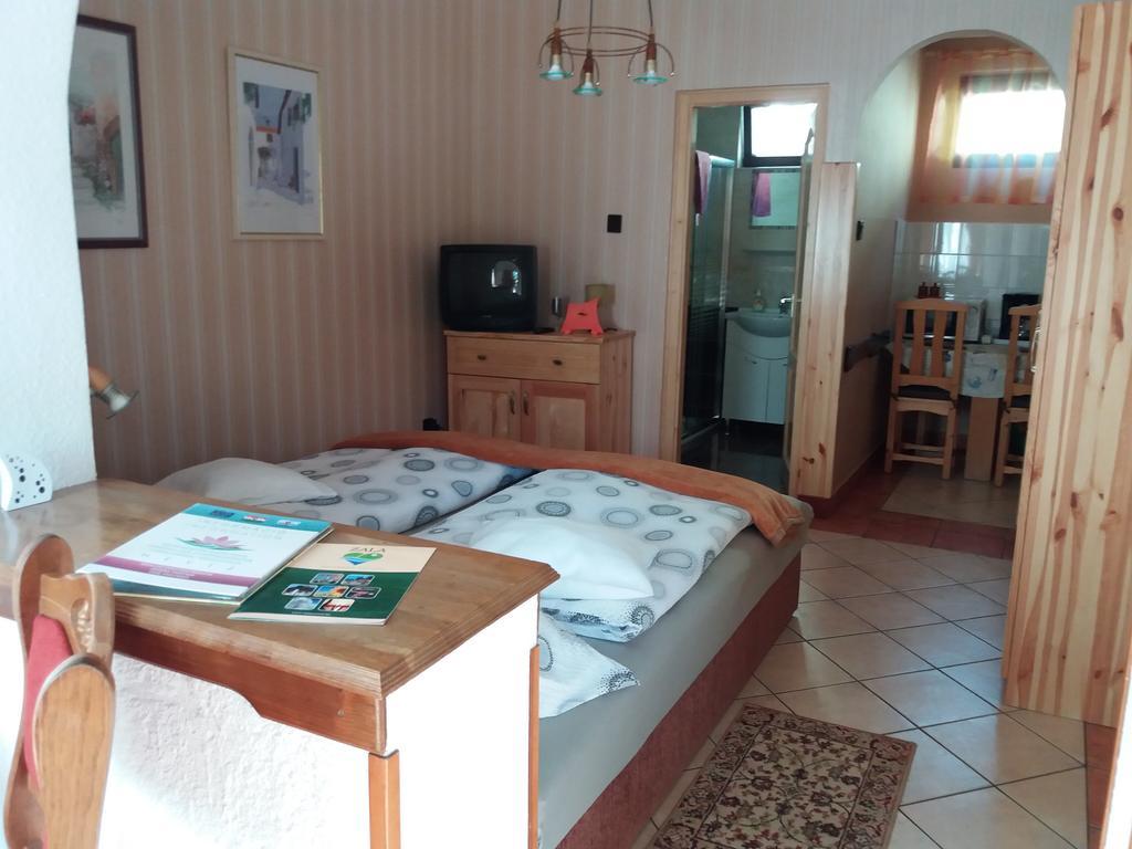 Kaiser Apartman Hévíz المظهر الخارجي الصورة